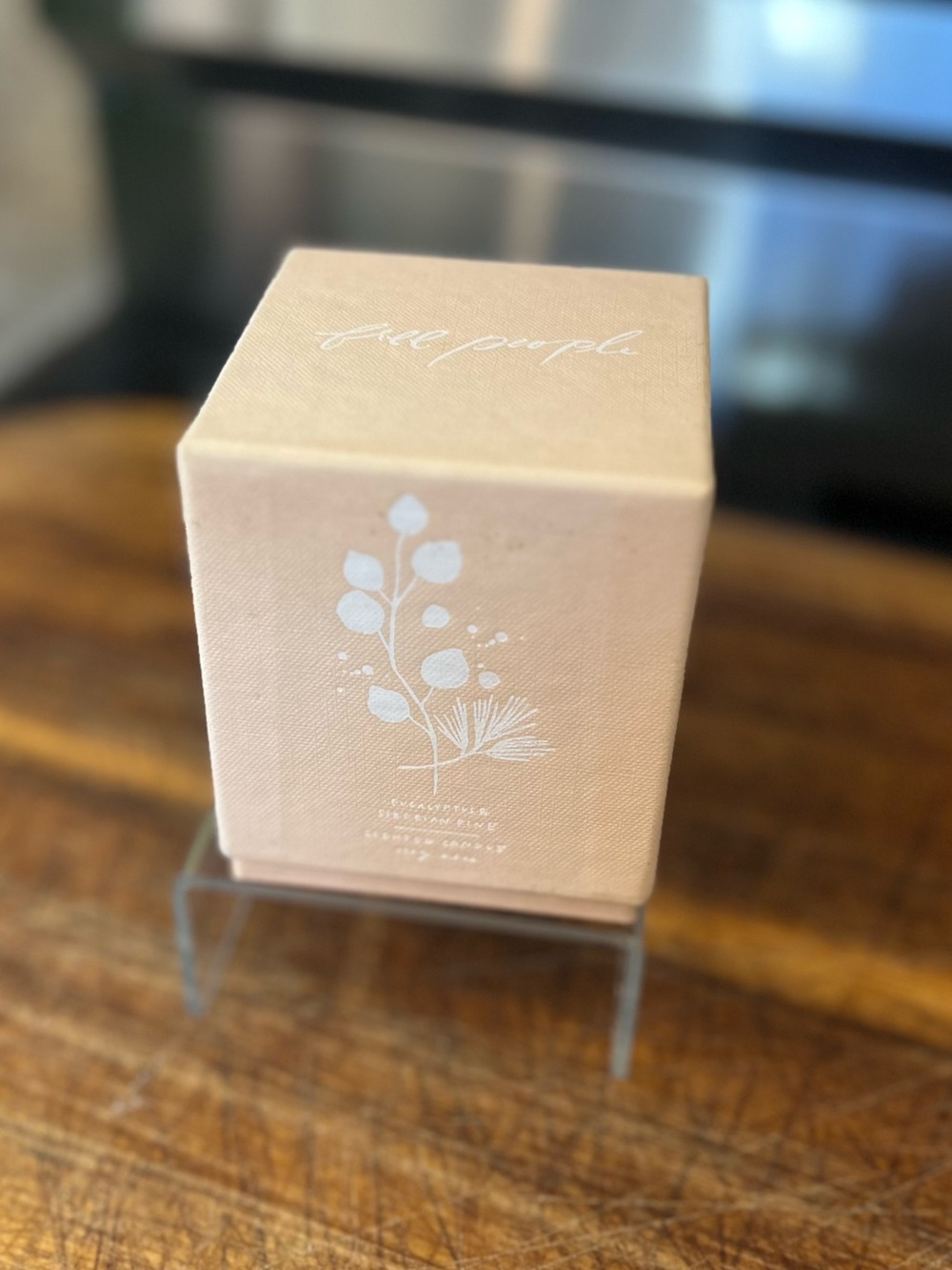NIB Free People Eucalyptus & Siberian Pine Candle 6.7oz
